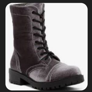 Madden Girl Grey Velvet Combat Boots, Women’s Size 10